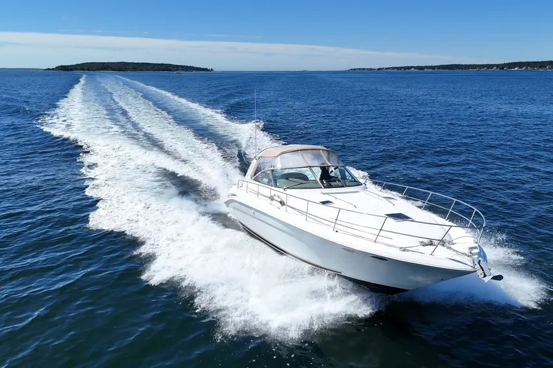 Slide: The Image of Sea Ray 410 Express Cruiser 2000 - 0