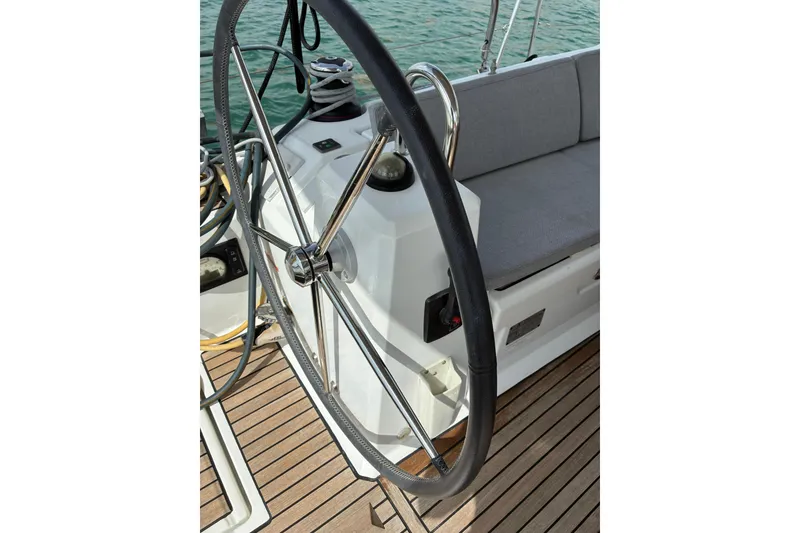 Slide: The Image of Beneteau Oceanis 41.1 2020 - 8