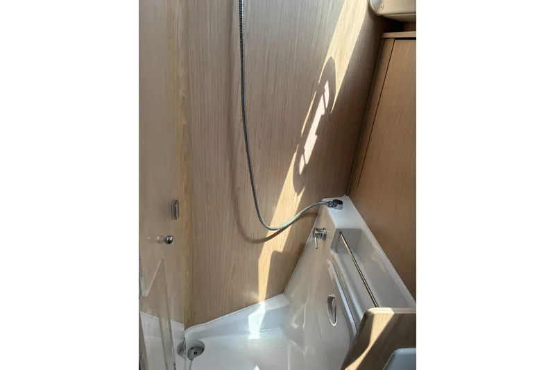 Slide: The Image of Beneteau Oceanis 41.1 2020 - 22