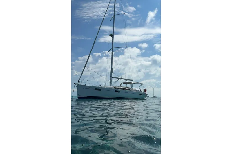 Slide: The Image of Beneteau Oceanis 41.1 2020 - 3