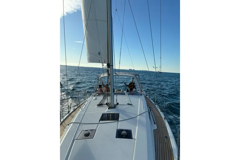 Slide: The Image of Beneteau Oceanis 41.1 2020 - 6