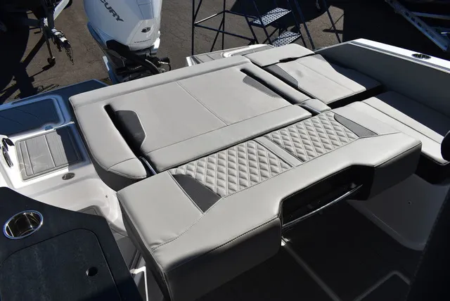 Slide: The Image of Monterey ELITE 25 OB 2027 - 25