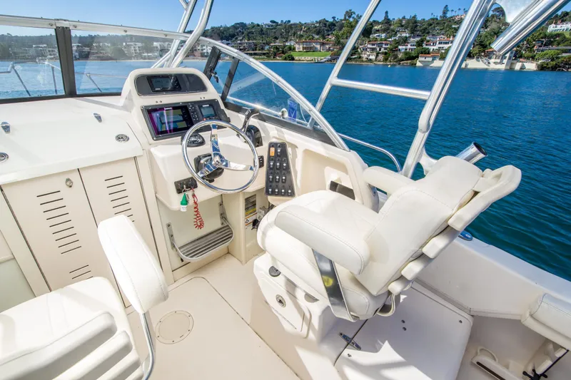 Slide: The Image of Grady-White Seafarer 228 2018 - 4