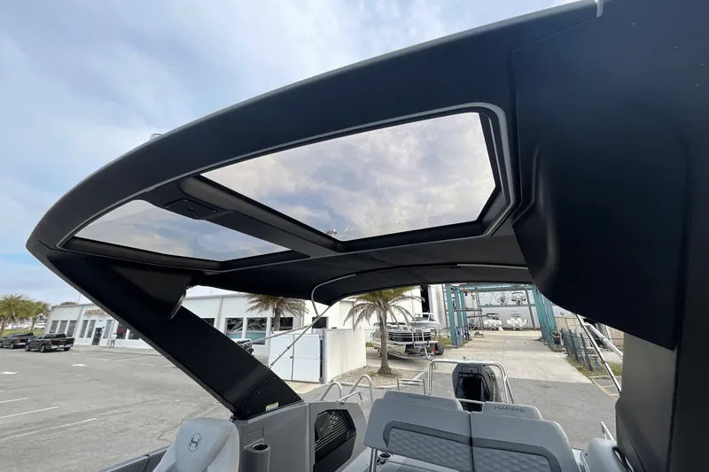 Slide: The Image of Harris Crowne 250 2024 - 17