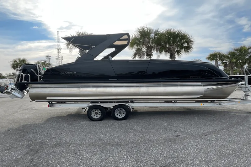 Slide: The Image of Harris Crowne 250 2024 - 2