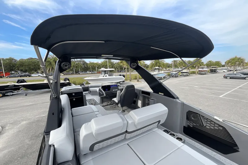 Slide: The Image of Harris Crowne 250 2024 - 7