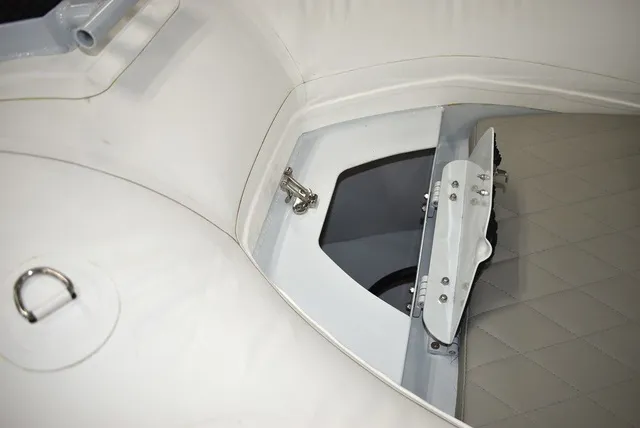 Slide: The Image of East Marine Boats 320 Hypalon Aluminum Rib Inflatable 2026 - 13
