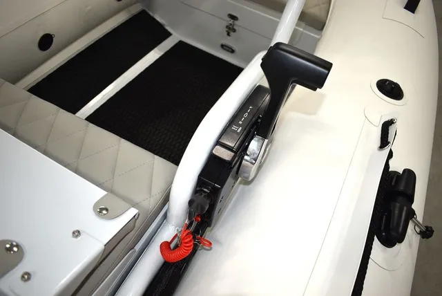 Slide: The Image of East Marine Boats 320 Hypalon Aluminum Rib Inflatable 2026 - 17