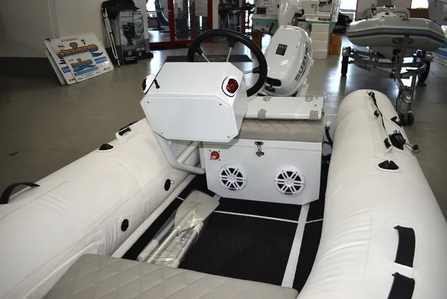 Slide: The Image of East Marine Boats 320 Hypalon Aluminum Rib Inflatable 2026 - 15