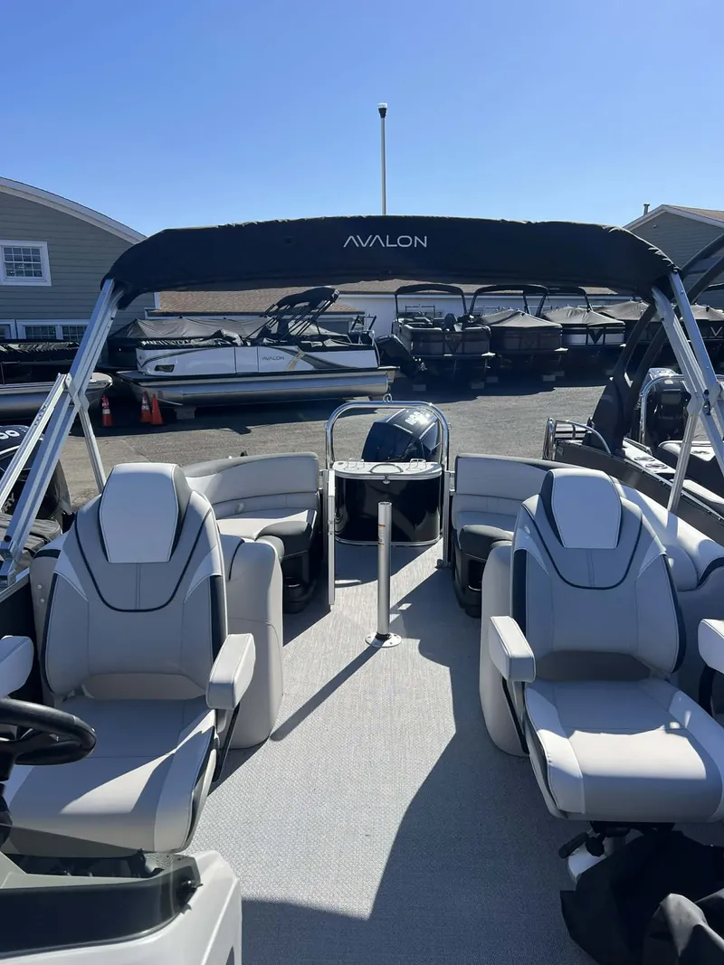 Slide: The Image of Avalon 2385 LSZ QL 2026 - 18