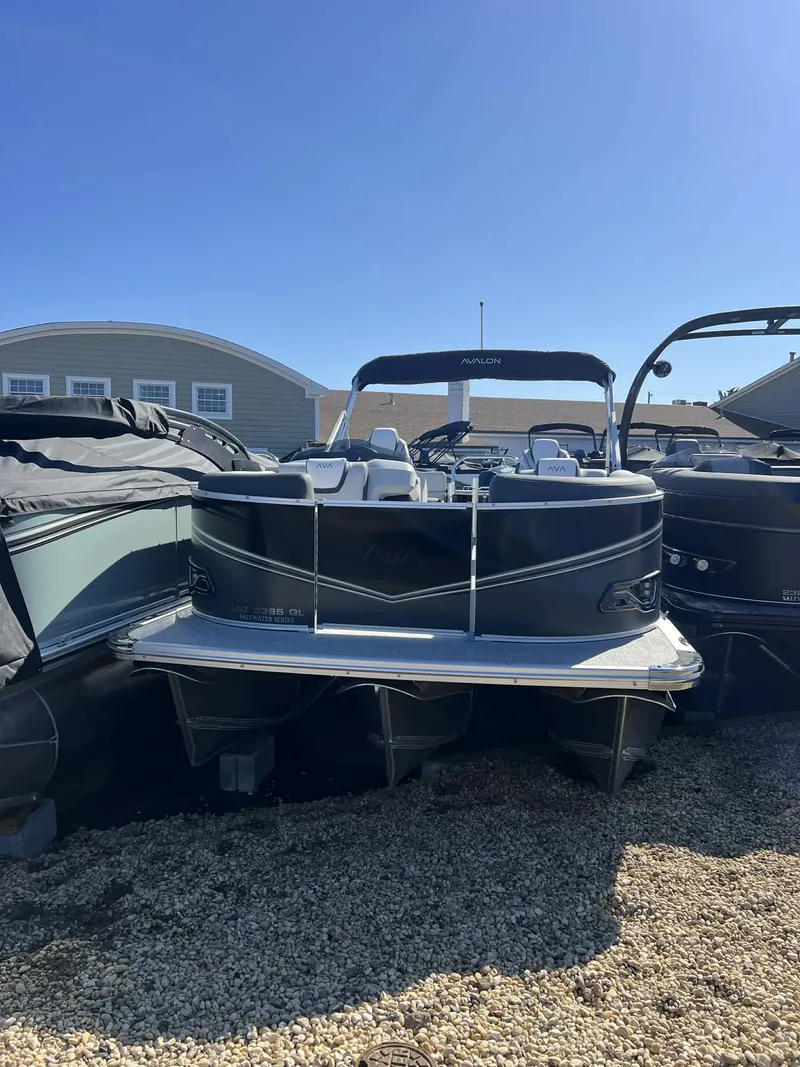 Slide: The Image of Avalon 2385 LSZ QL 2026 - 5