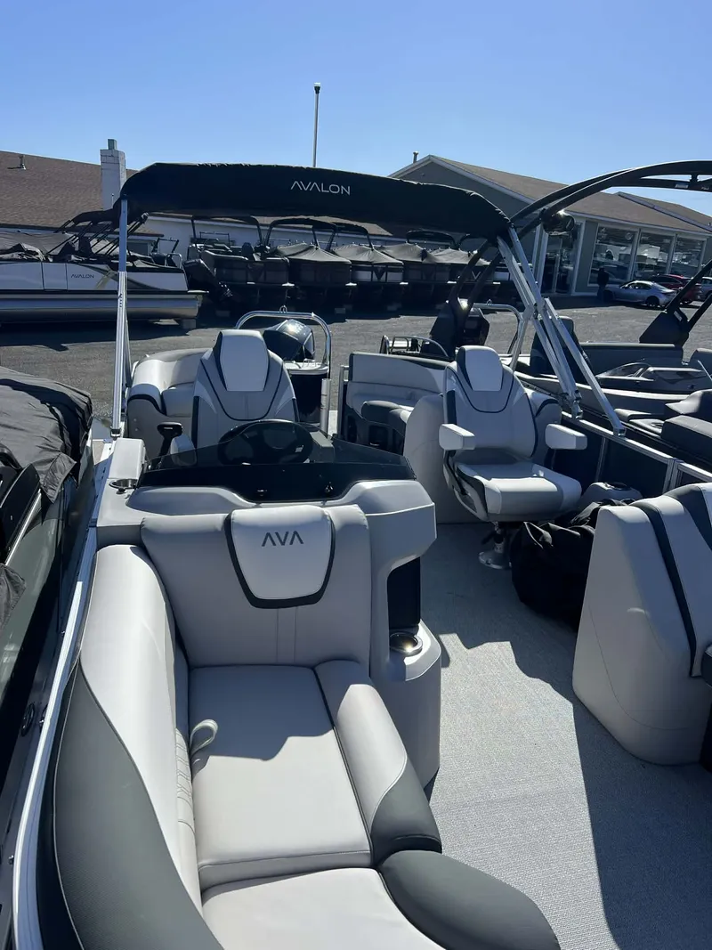 Slide: The Image of Avalon 2385 LSZ QL 2026 - 15