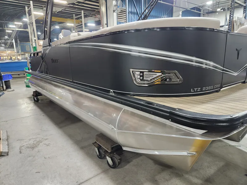 Slide: The Image of Avalon LSZ - 23 FT Cruise Rear Bench Triple-toon "Shades of Drift" 2026 - 1