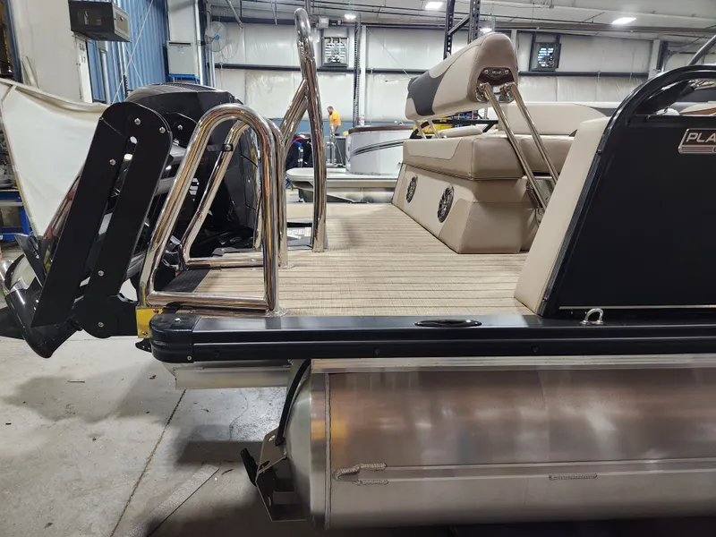 Slide: The Image of Avalon LSZ - 23 FT Cruise Rear Bench Triple-toon "Shades of Drift" 2026 - 2