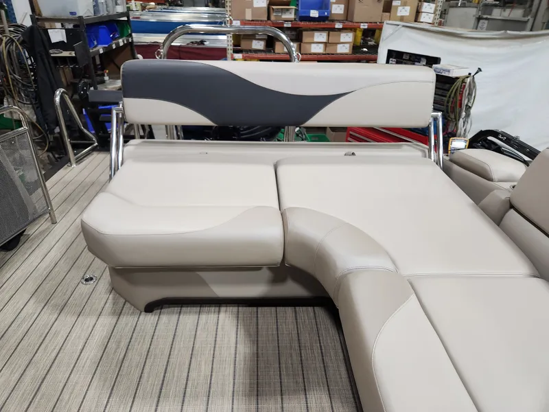Slide: The Image of Avalon LSZ - 23 FT Cruise Rear Bench Triple-toon "Shades of Drift" 2026 - 3