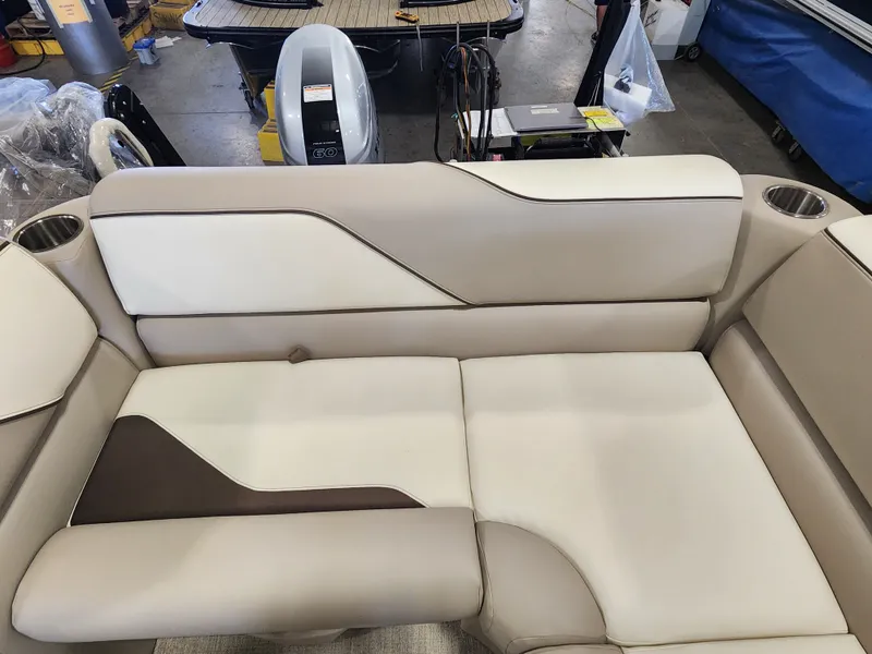 Slide: The Image of Avalon Venture - 19 FT Cruise 2026 - 10