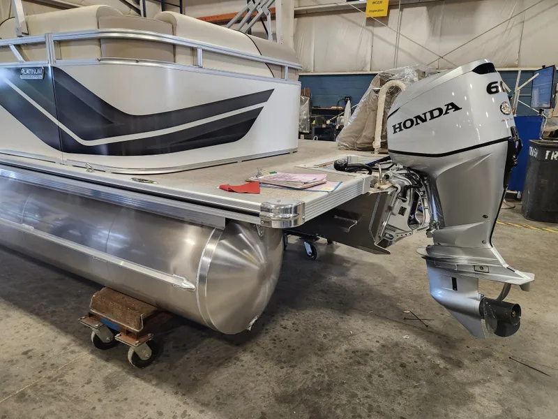 Slide: The Image of Avalon Venture - 19 FT Cruise 2026 - 3