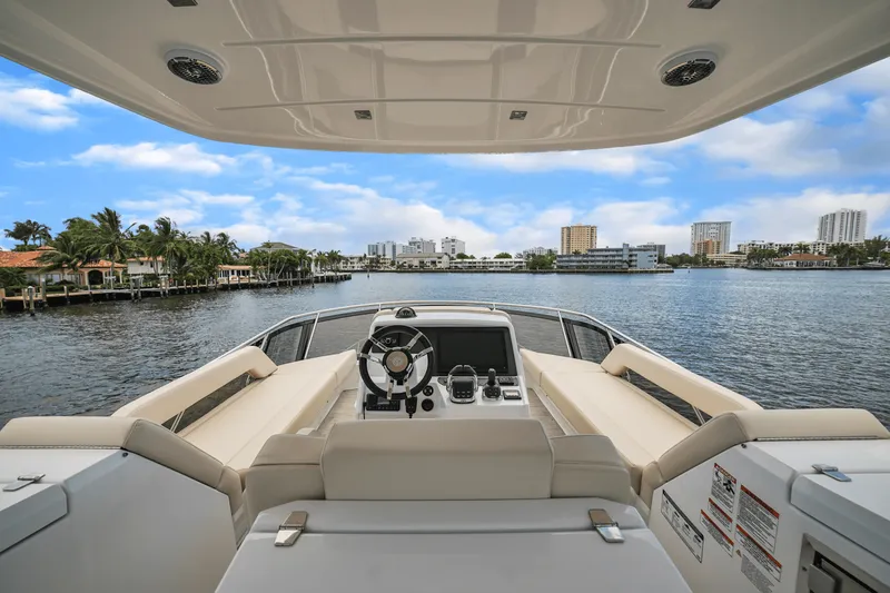 Slide: The Image of Cruisers Yachts 60 Fly 2024 - 23