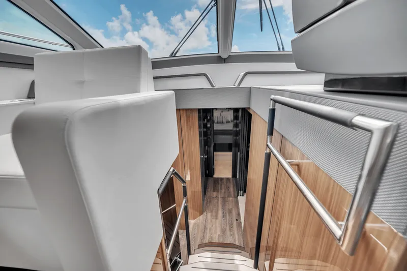 Slide: The Image of Cruisers Yachts 60 Fly 2024 - 41