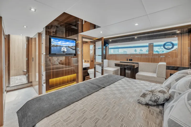 Slide: The Image of Cruisers Yachts 60 Fly 2024 - 60