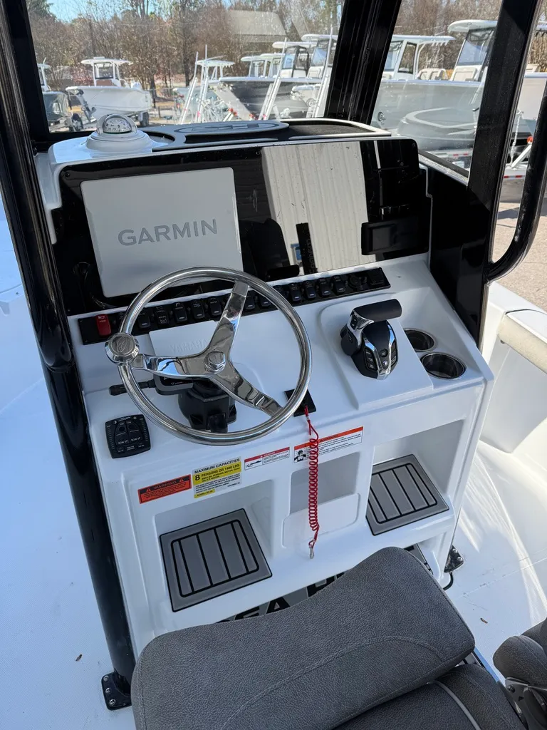 Slide: The Image of Sea Hunt BX25FS 2026 - 12