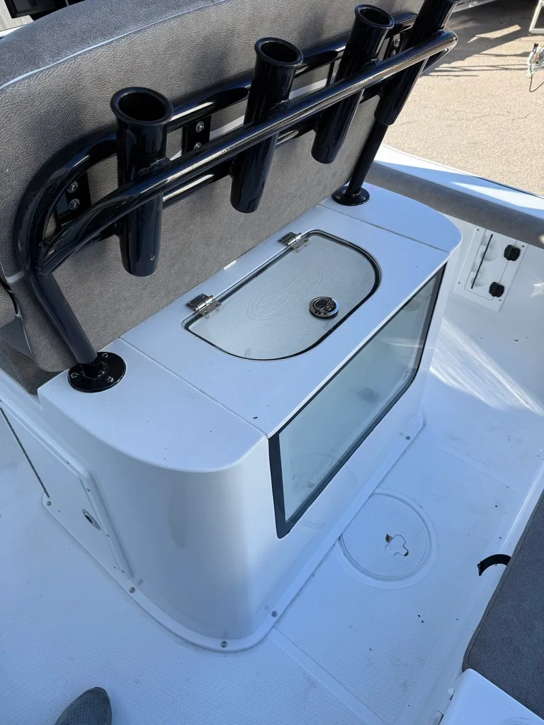 Slide: The Image of Sea Hunt BX25FS 2026 - 16