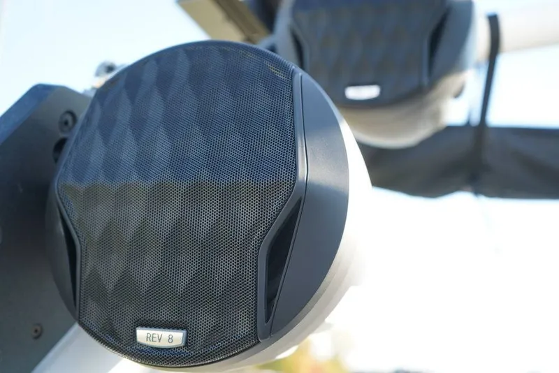 Slide: The Image of Malibu Boats 23 MXZ 2026 - 6