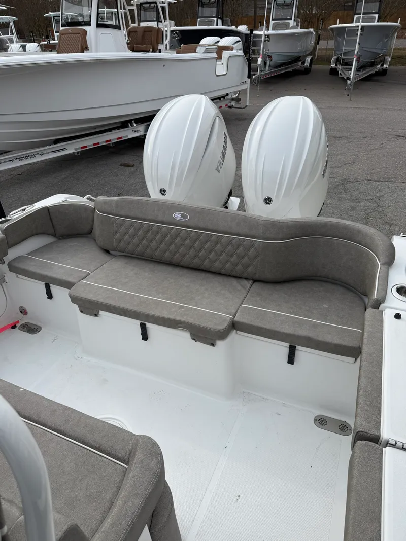 Slide: The Image of Sea Hunt Ultra 265 SE 2026 - 13