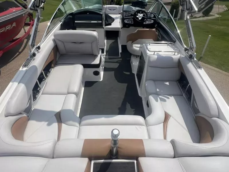 Slide: The Image of MasterCraft X55 2009 - 14