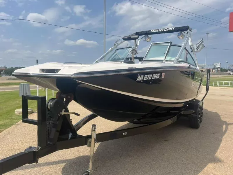 Slide: The Image of MasterCraft X55 2009 - 5