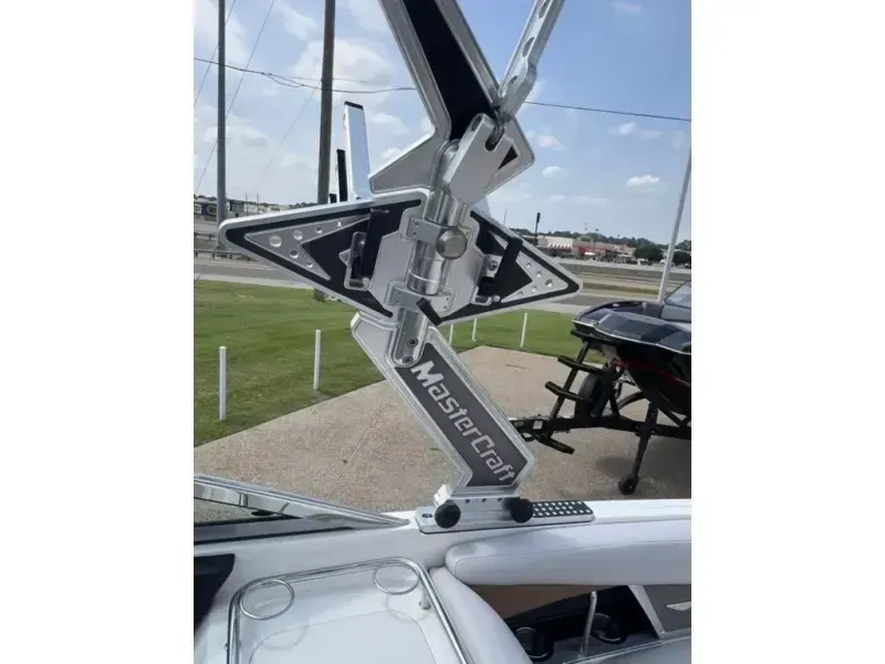 Slide: The Image of MasterCraft X55 2009 - 24