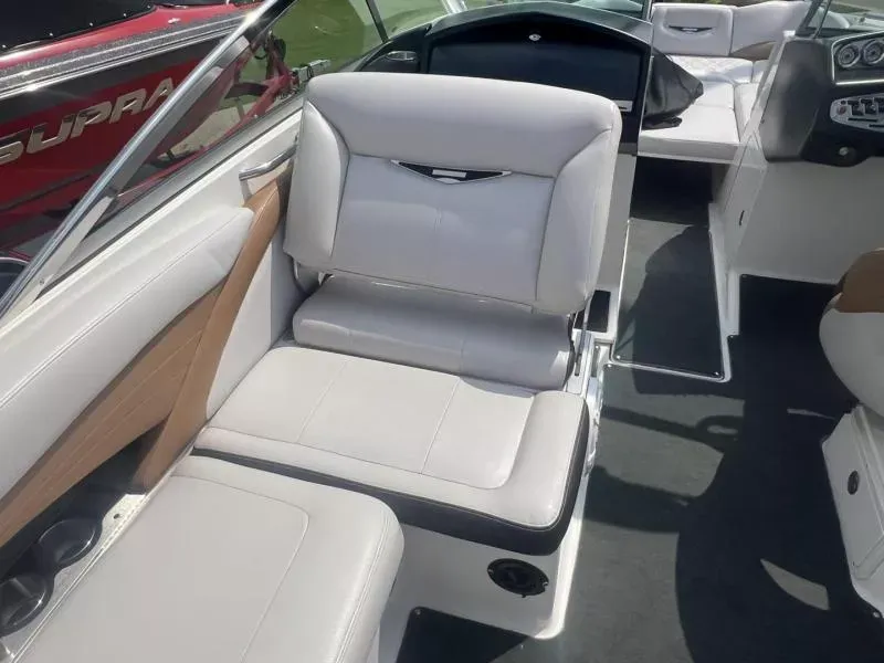 Slide: The Image of MasterCraft X55 2009 - 16