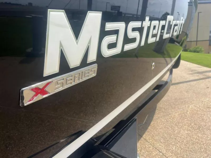 Slide: The Image of MasterCraft X55 2009 - 10