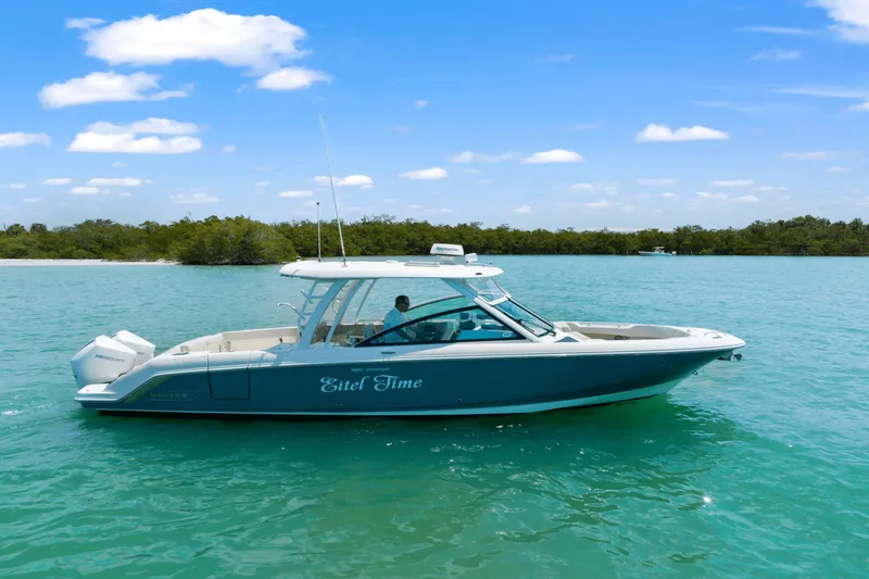 The Image of Boston Whaler 320 VANTAGE 2019 - 0