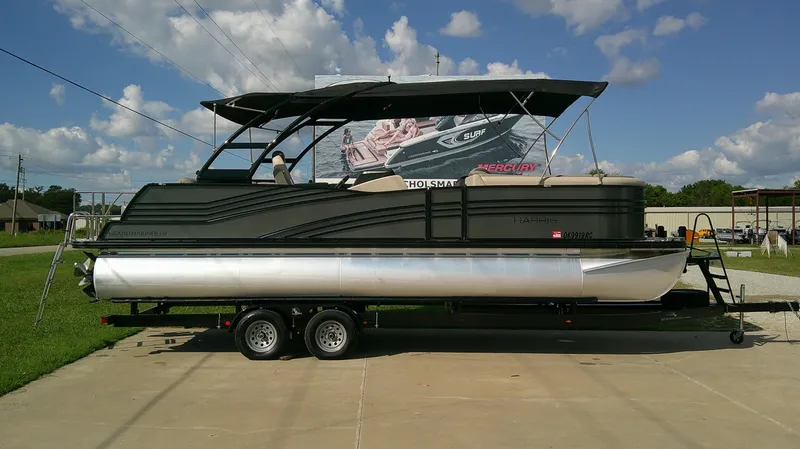 Slide: The Image of Harris Grand Mariner 250 2019 - 12