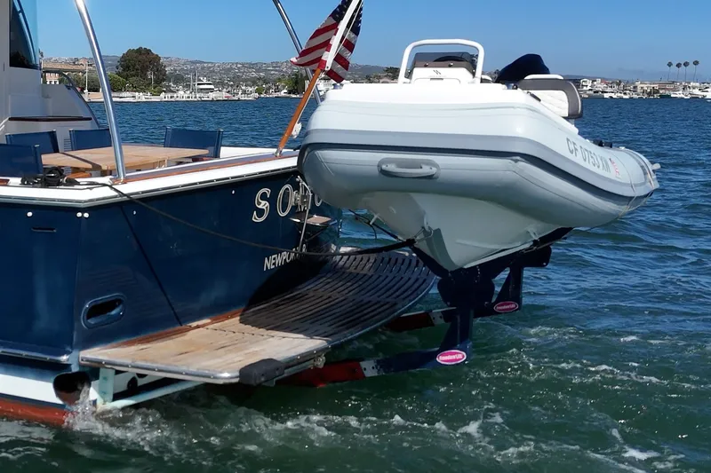 Slide: The Image of Grand Banks 45 Eastbay SX 2010 - 15