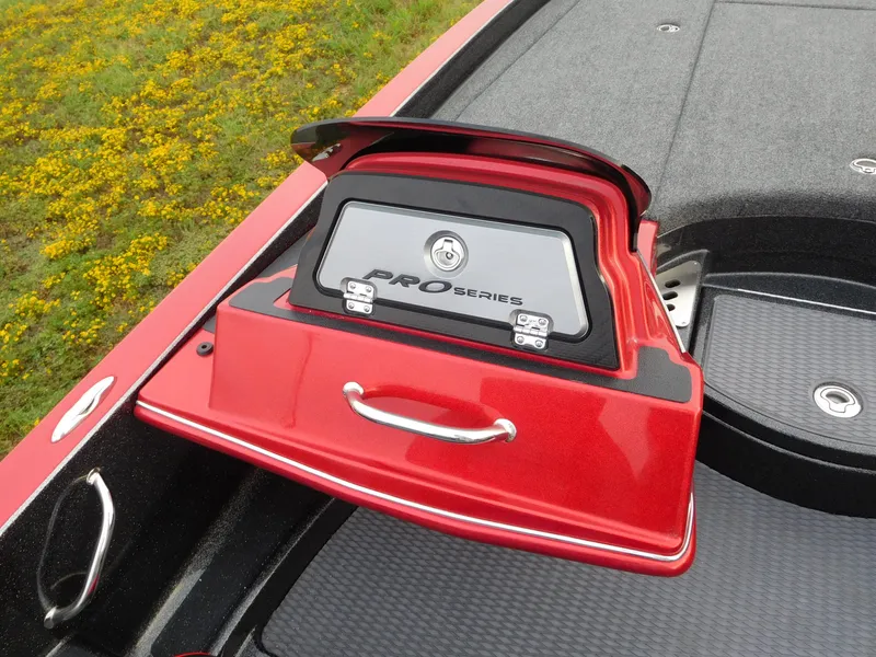 Slide: The Image of Caymas CX 21 PRO 2026 - 6