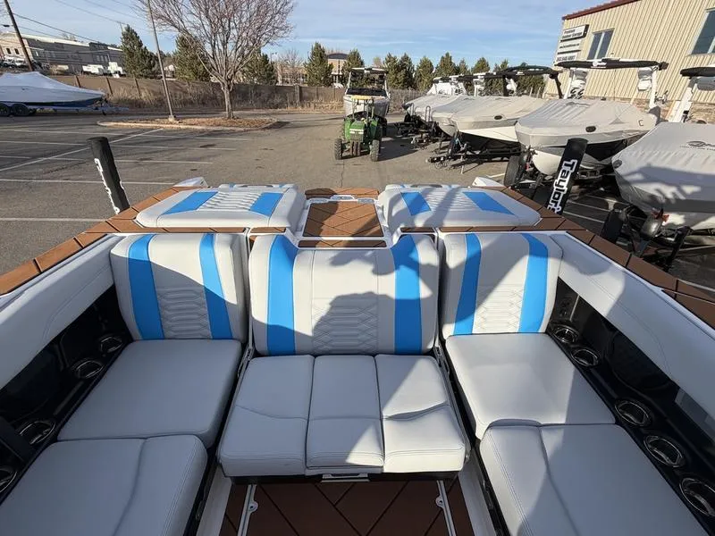 Slide: The Image of Malibu 26 LSV 2026 - 31