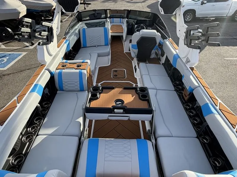Slide: The Image of Malibu 26 LSV 2026 - 27