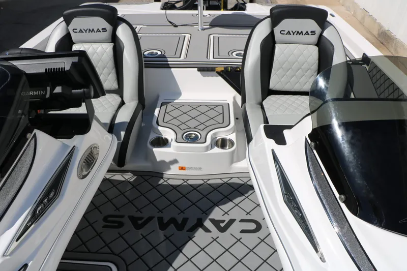 Slide: The Image of Caymas XS 21 Pro 2025 - 25