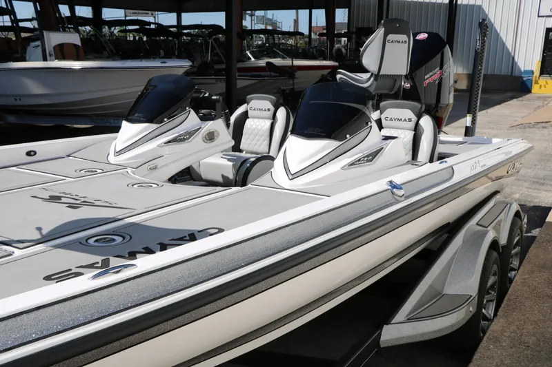 Slide: The Image of Caymas XS 21 Pro 2025 - 8