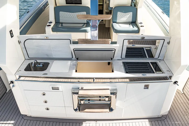 Slide: The Image of Scout 530 LXF 2023 - 44