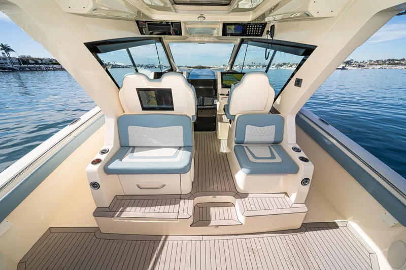 Slide: The Image of Scout 530 LXF 2023 - 50