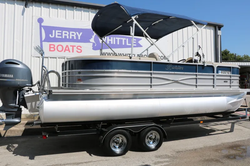 Slide: The Image of Berkshire Pontoons 22 RFX Cts Tri-toon 2017 - 2