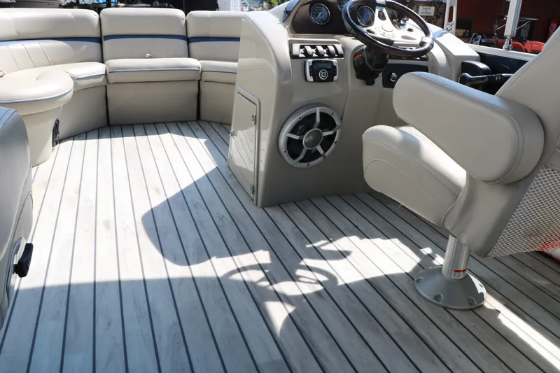 Slide: The Image of Berkshire Pontoons 22 RFX Cts Tri-toon 2017 - 31