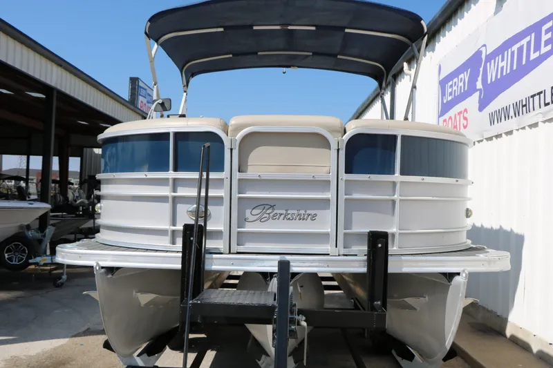 Slide: The Image of Berkshire Pontoons 22 RFX Cts Tri-toon 2017 - 5