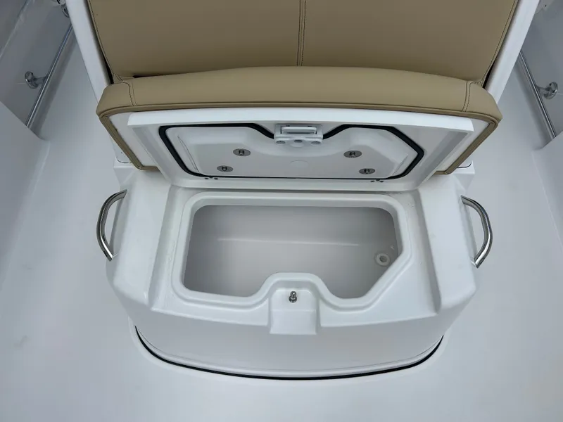 Slide: The Image of Sportsman 261 Heritage 2026 - 23