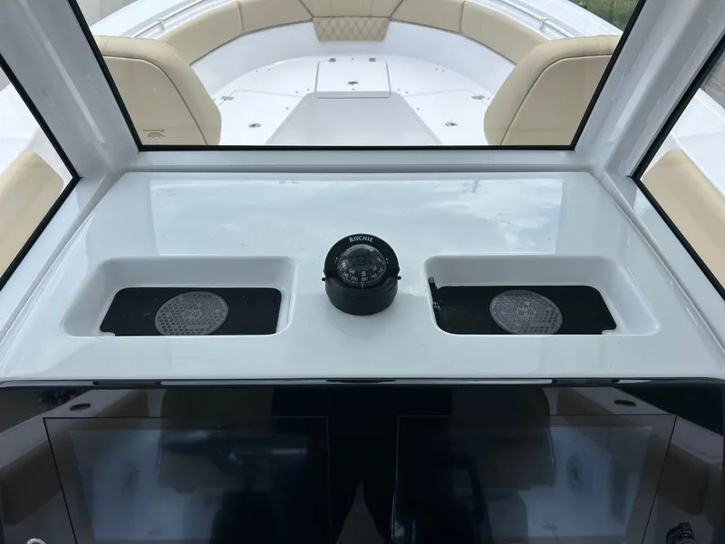 Slide: The Image of Sportsman 261 Heritage 2026 - 12