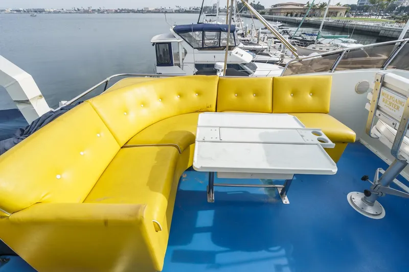 Slide: The Image of Hatteras 53 Motor Yacht 1971 - 15