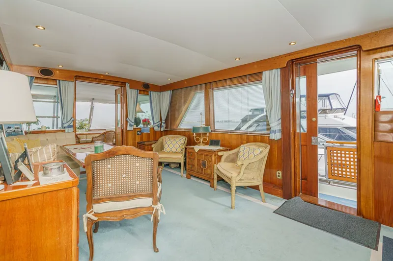 Slide: The Image of Hatteras 53 Motor Yacht 1971 - 19